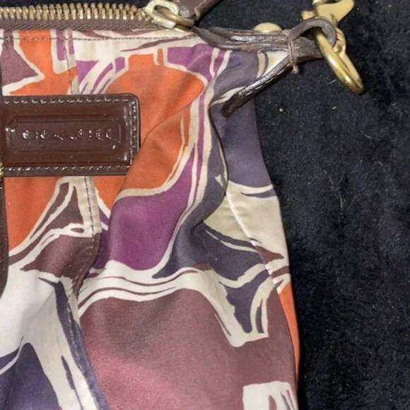 Coach Shoulder Purse - Picture 5 of 9